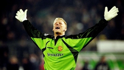 Top 5 thủ môn xuất sắc nhất Ngoại Hạng Anh - Peter Schmeichel dẫn đầu